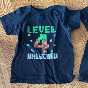 Gildan Kids 'Level 4 Unlocked' T-Shirt - Black and Green